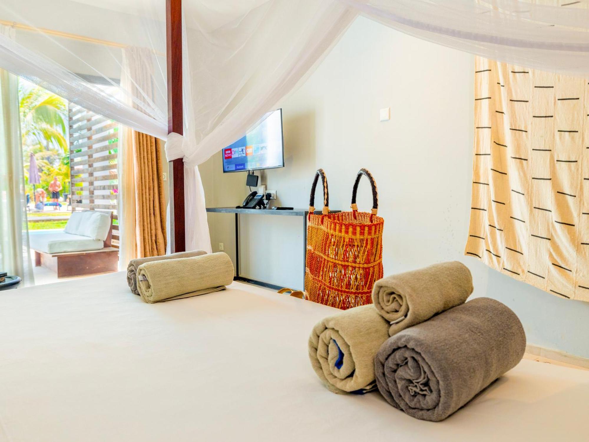 Tamala Beach Resort (Adults Only) Kotu Exterior foto